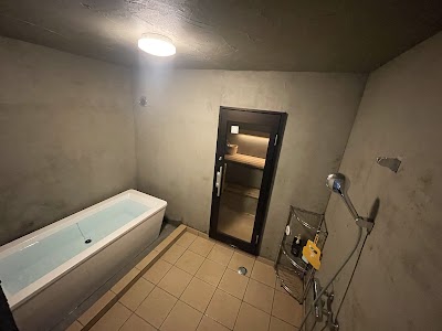 ウツノミヤサウナクラブ本店 / ドライヘッドスパ眠り猫