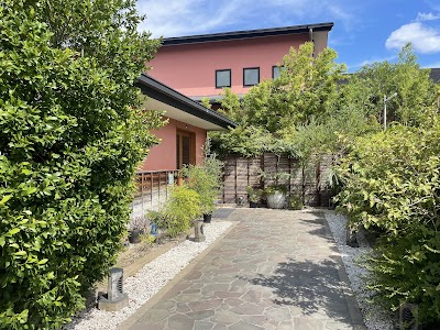 天然温泉かけ流し 華の湯