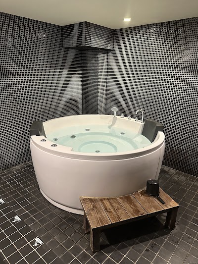 那覇プライベートサウナ TOTONOI LABO