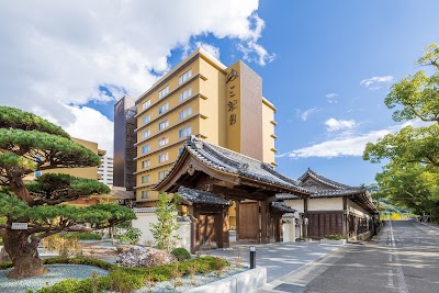 高知城下の天然温泉 三翠園